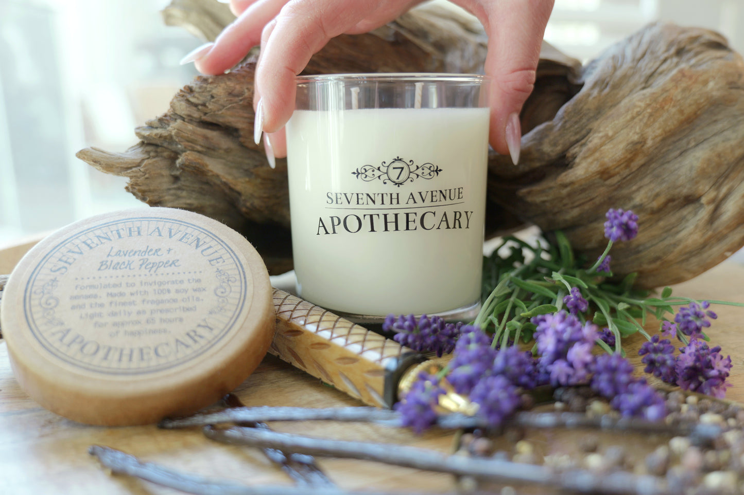 Gift Subscription – The Perfect Gift for Candle Lovers