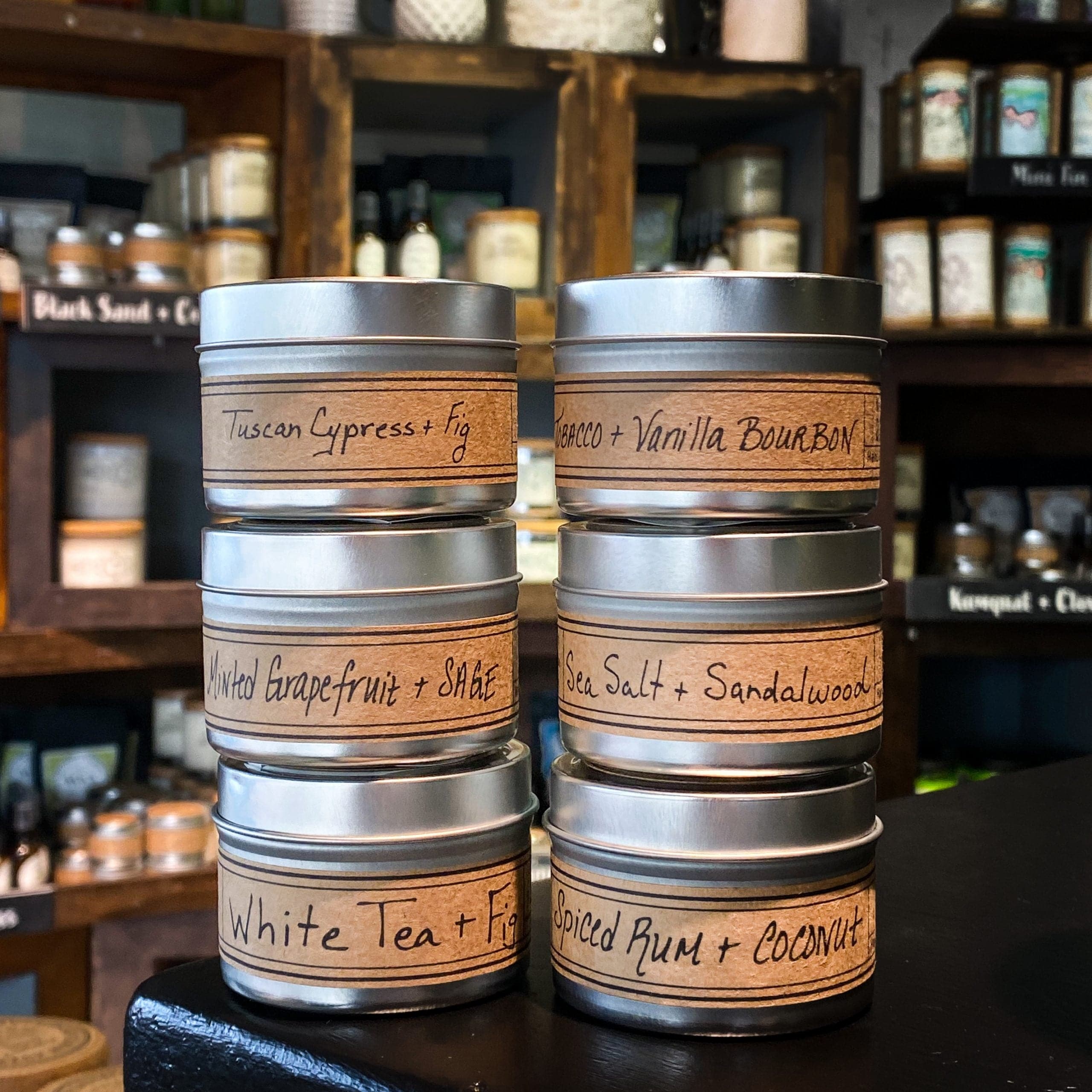 Mini & Travel Candles for On-the-Go: How to Bring Comfort and Atmosphere Wherever You Stay