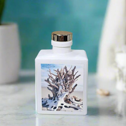 Sea Salt + Sandalwood - Reed Diffuser